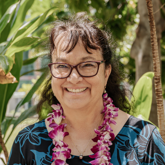 MARTINA KAMAKA, MD